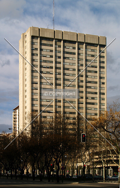 Photo 148-493-341
