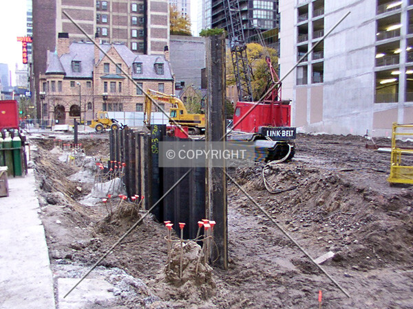 Piles on the Wabash side