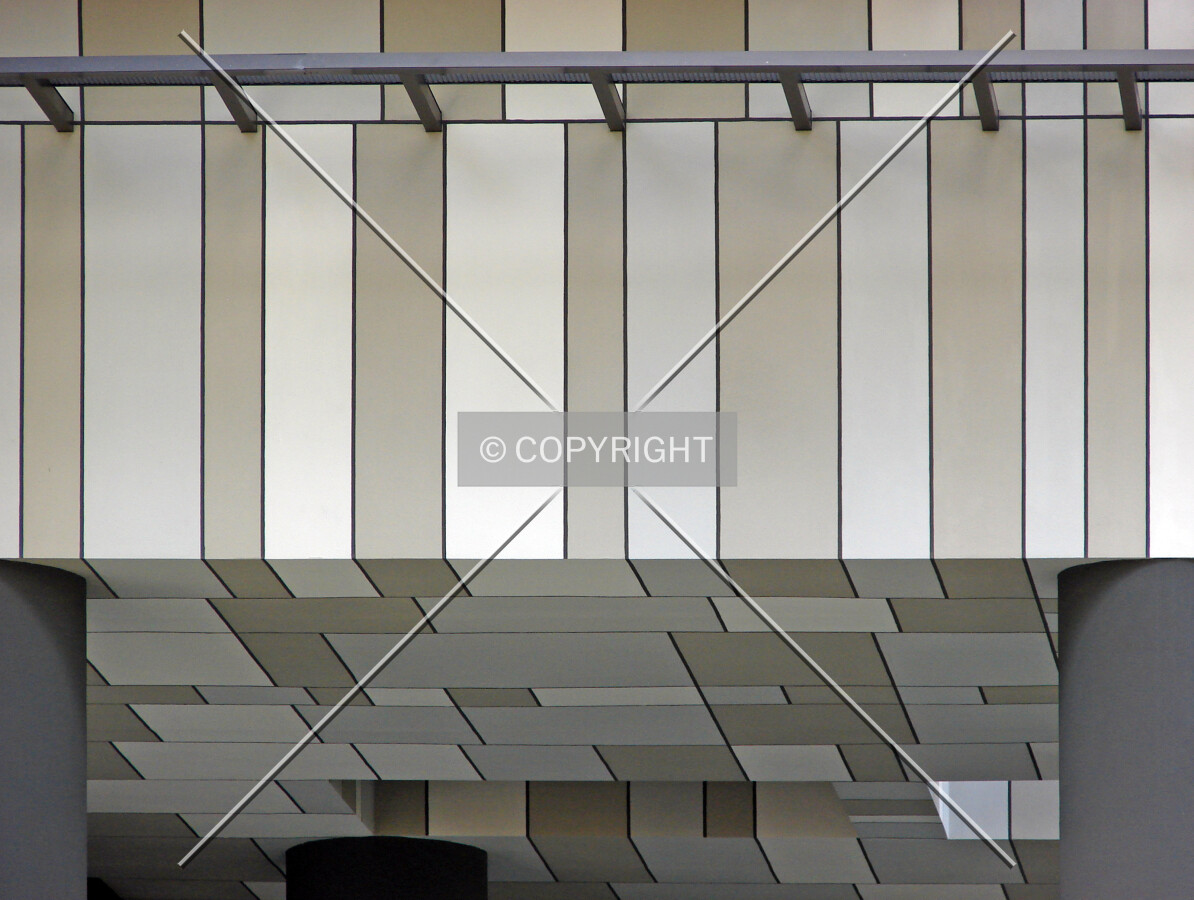 Ceiling pattern in the lobby