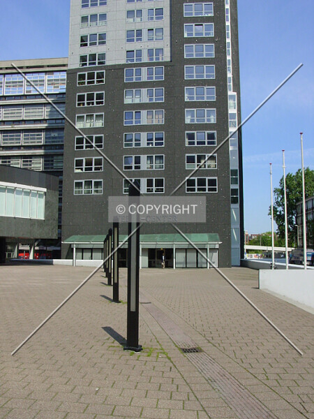 Photo 150-695-331