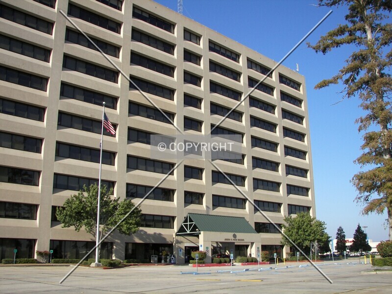 Photo 150-973-584