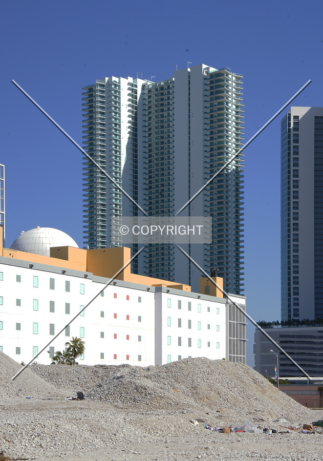 Photo 151-167-025