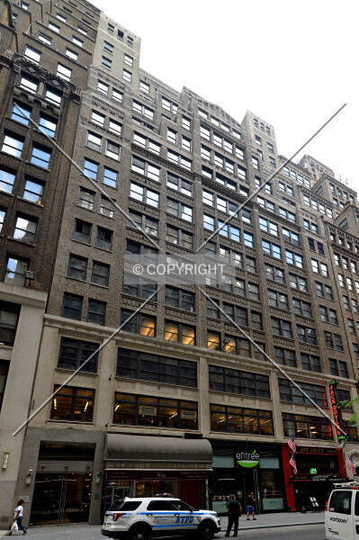 Photo 152-652-397