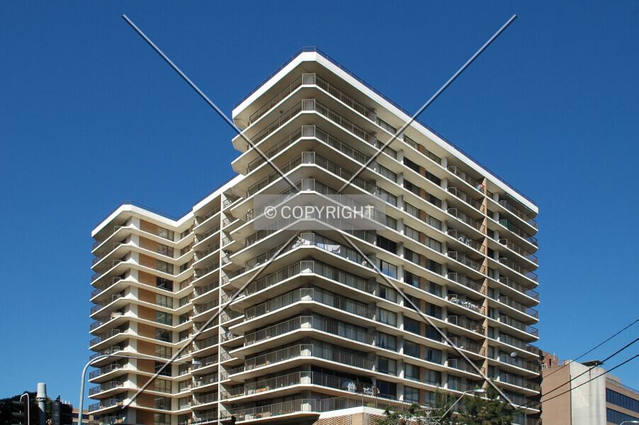 Photo 153-126-892