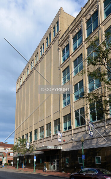 Photo 153-614-861