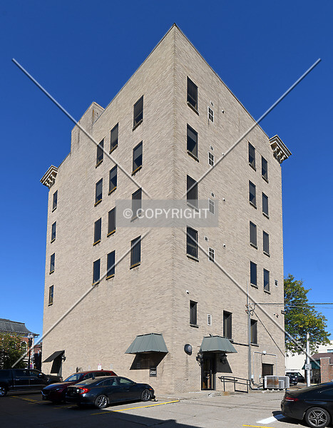 121 North Market Street