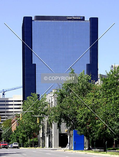 Photo 155-741-532