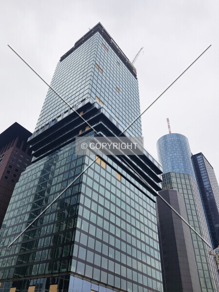 Photo 158-728-942