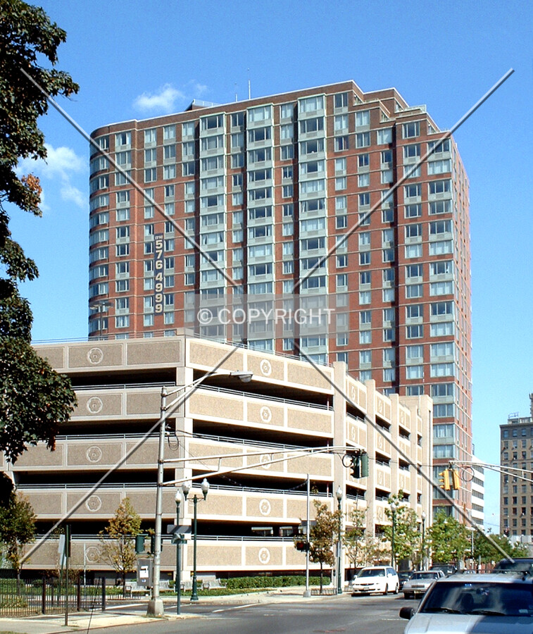 View from the southwest along Huguenot Street