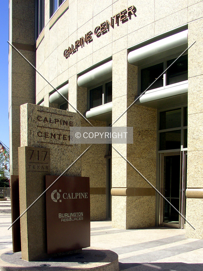 Main entrance and signage off Texas Avenue
