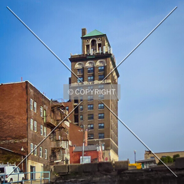 Photo 161-698-065