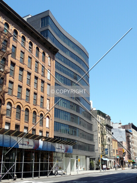 Photo 166-906-096
