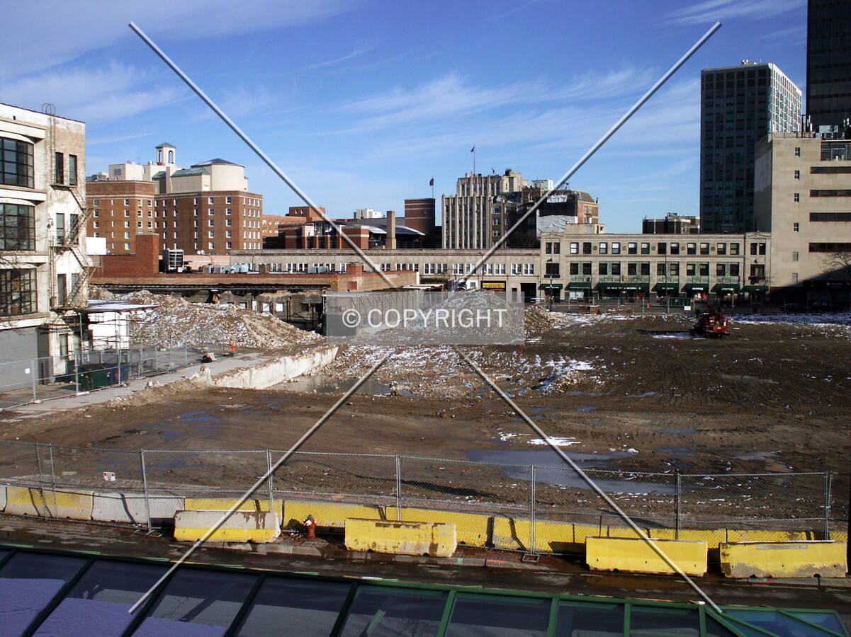 Overview of the site from the Davis Street L Station