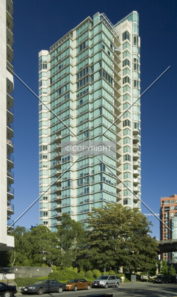 Photo 167-983-704