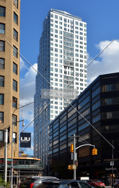 Photo 170-261-718