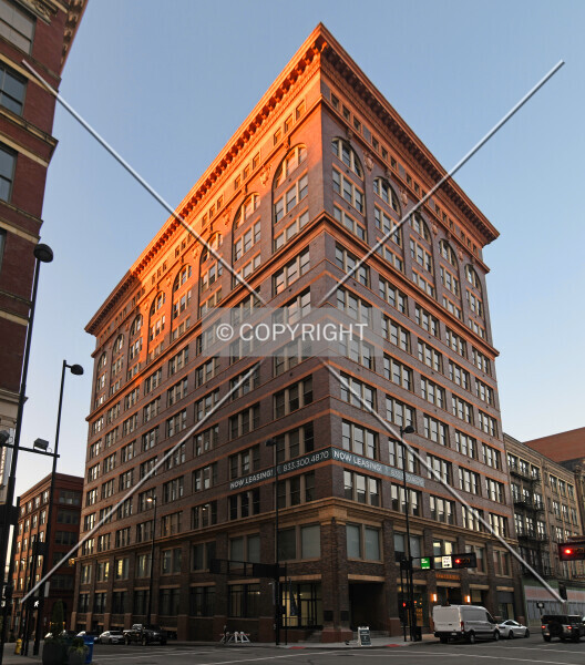 Photo 172-819-079
