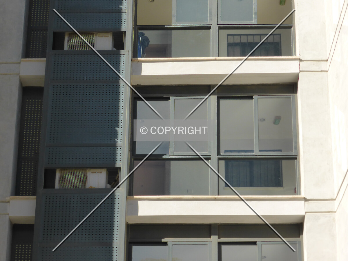 Photo 173-310-529