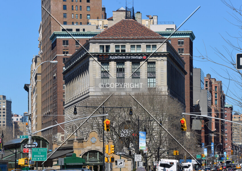 Photo 173-588-368