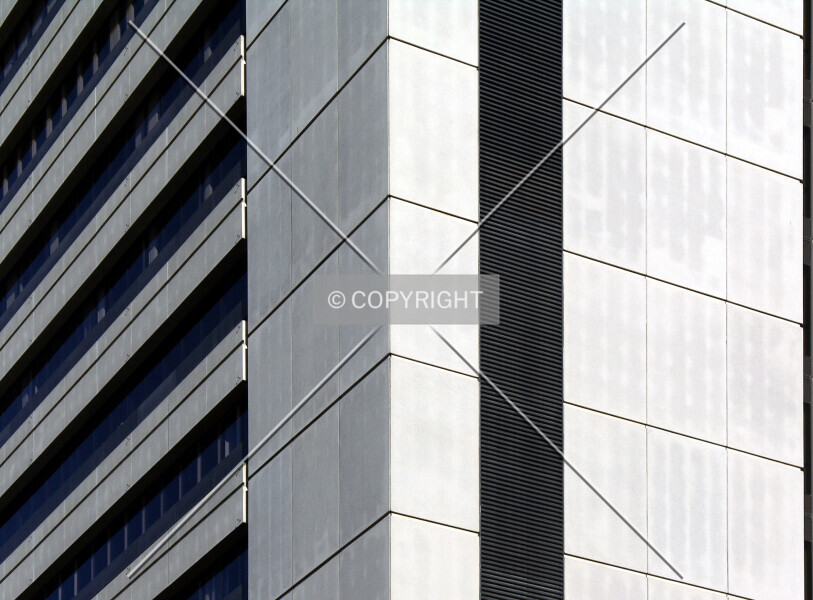 Photo 175-968-821