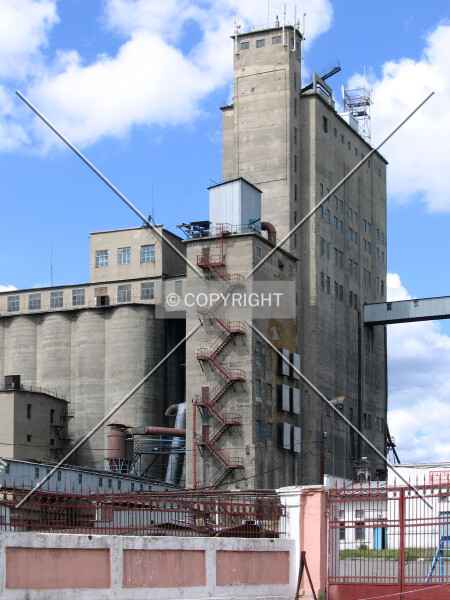 Photo 177-208-048