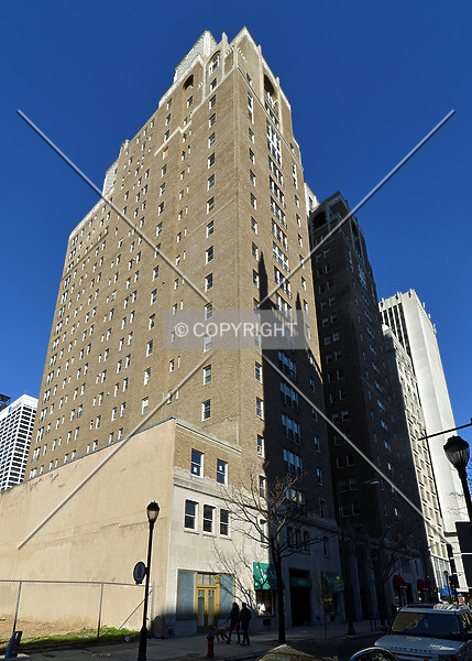 Photo 180-777-004
