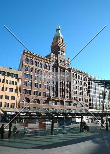 Photo 182-541-688
