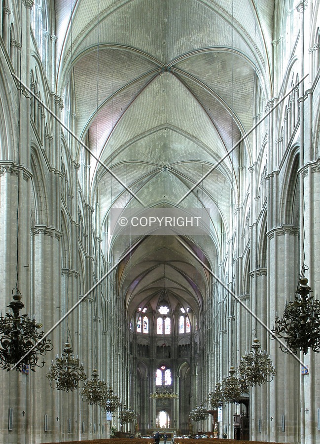 View inside the central nave towards the main altar