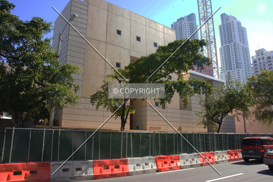 Photo 185-526-632