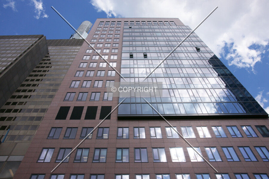 Photo 185-680-428