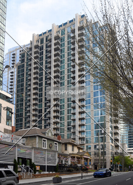 Photo 186-424-622