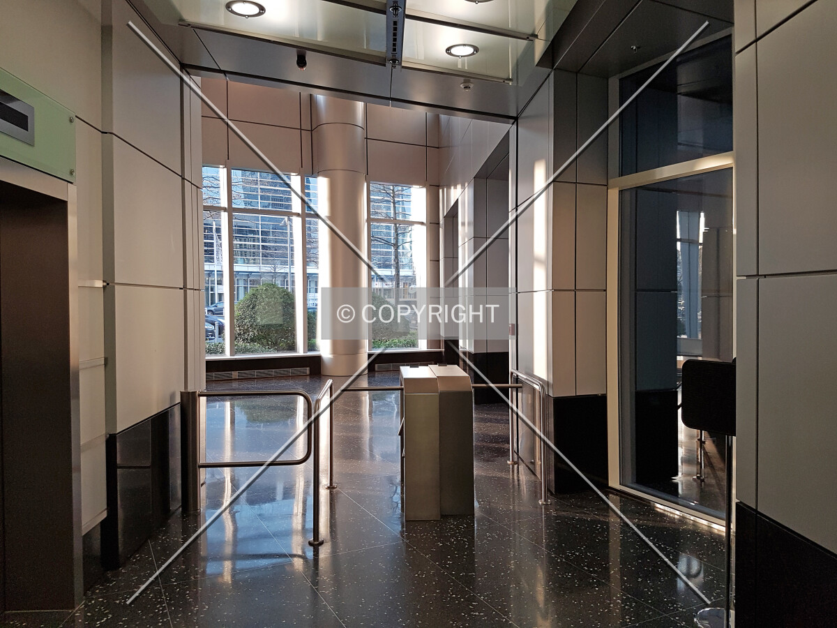 Entrance area of Pollux in front of the elevators