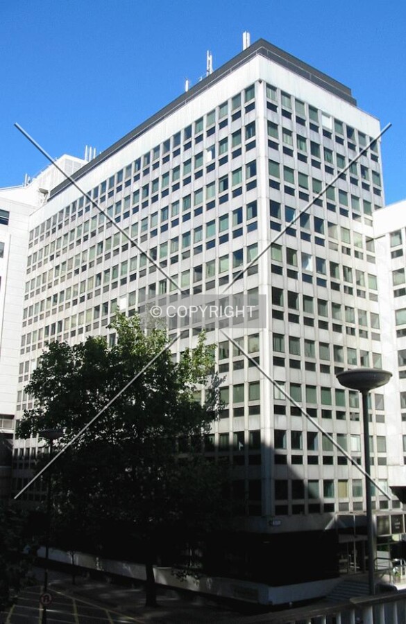 View from the Upper Thames Street walkway