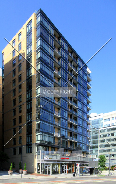 Photo 187-403-570