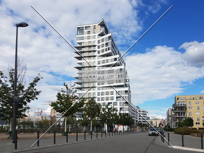Photo 188-605-721