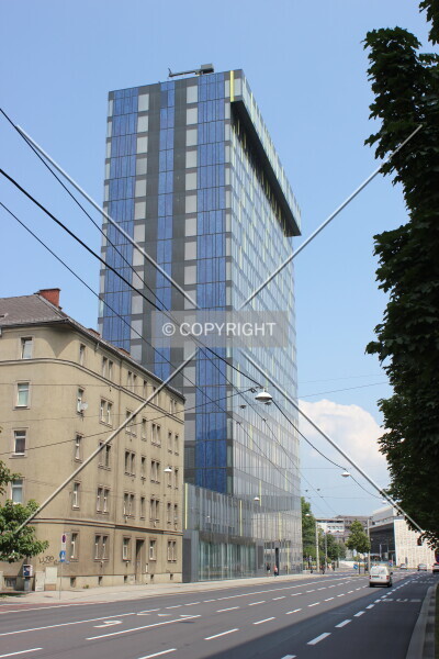 Photo 190-527-964