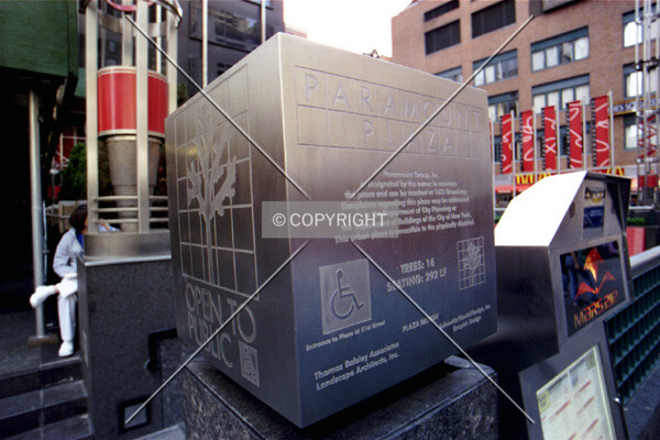 Information for Paramount Plaza