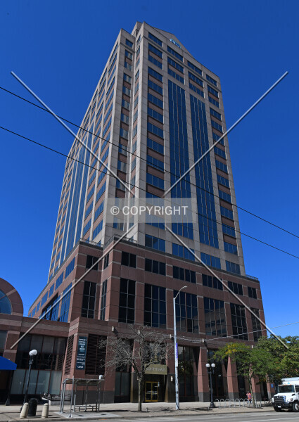 Photo 195-341-019