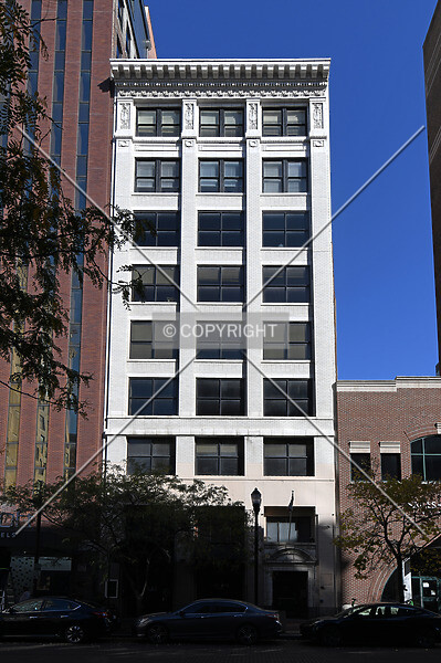 Photo 199-493-851