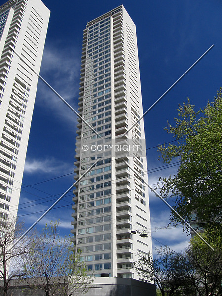 Photo 199-842-683