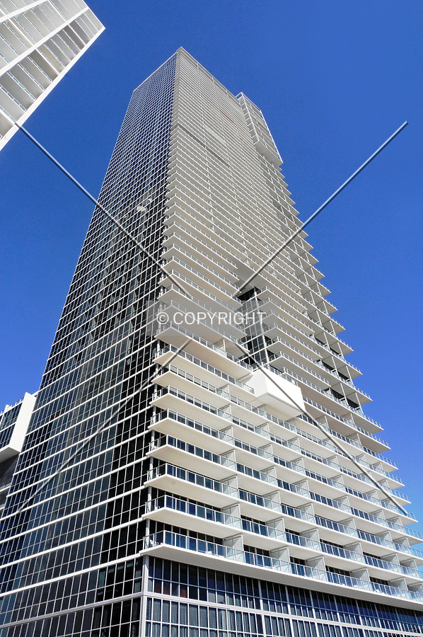 Looking up from the southeast along Biscayne Boulevard