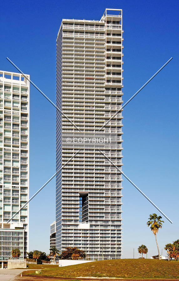 Photo 204-012-383