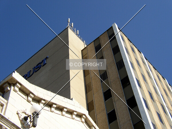 Detail of the upper floors on the southwest corner from Broad Street