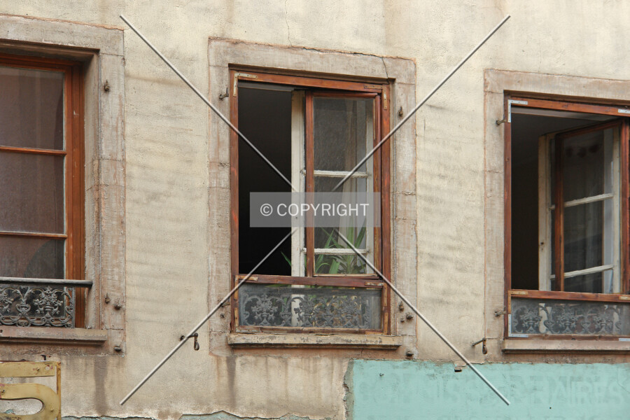 Photo 211-230-073