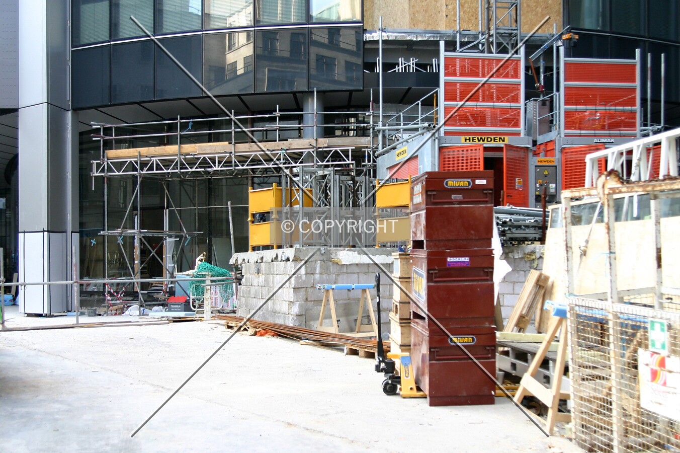 East side of the base from Fenchurch Avenue