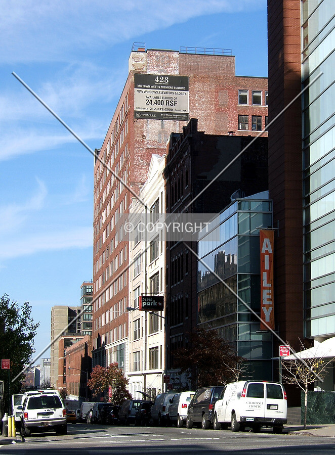 Photo 222-597-901