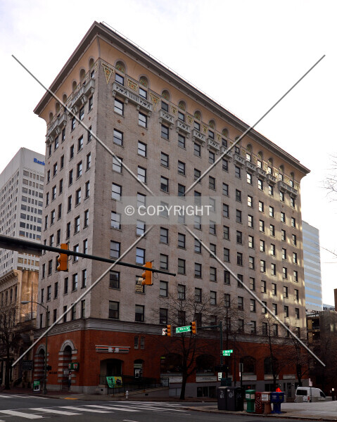 Photo 224-709-576