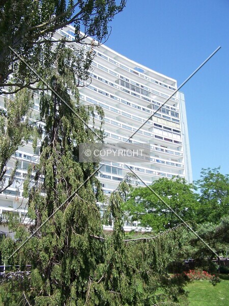 Photo 227-372-678
