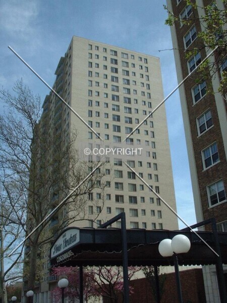 Photo 227-757-680