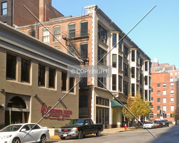 Photo 230-711-440