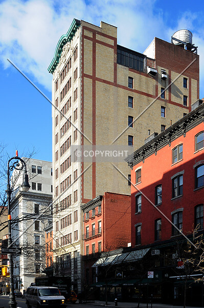 Photo 235-012-979